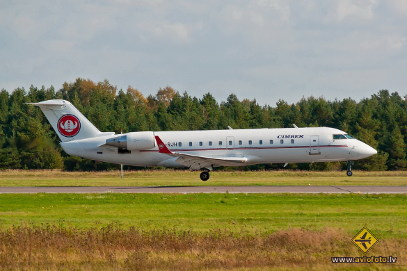 Bombardier CRJ-100LR (CL-600-2B19)